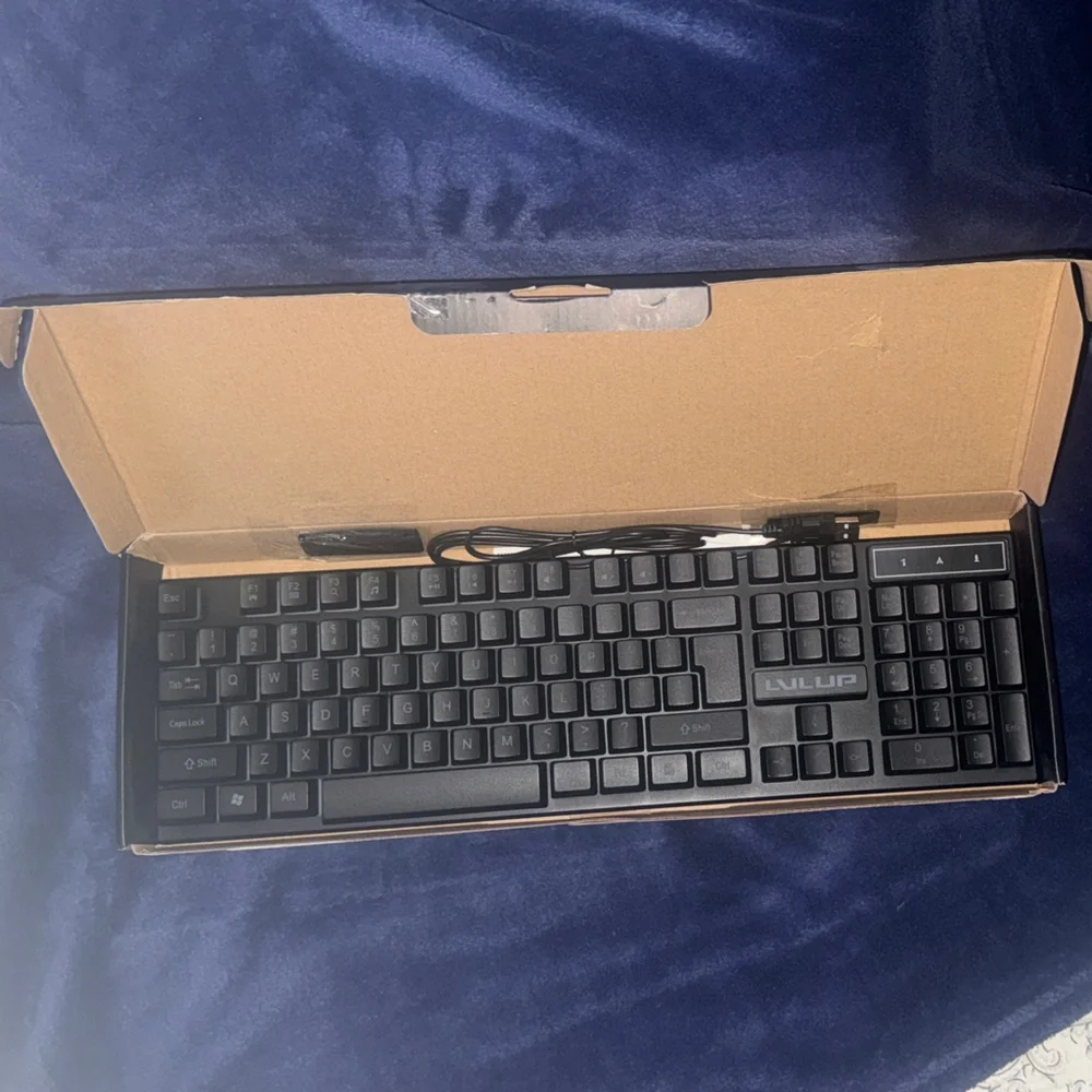 Pro Gaming Keyboard with LED Backlight - Black - Picture 4 of 7